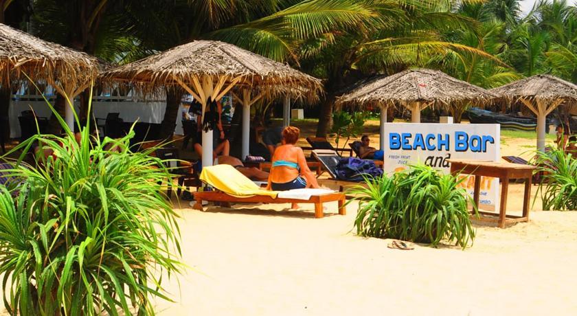 Lanka Beach Hotel Ettukala Buitenkant foto