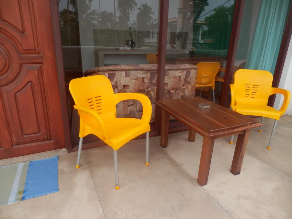Lanka Beach Hotel Ettukala Buitenkant foto
