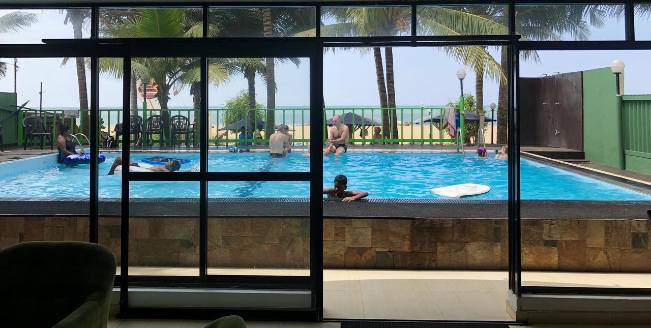 Lanka Beach Hotel Ettukala Buitenkant foto