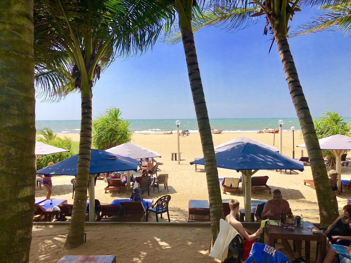 Lanka Beach Hotel Ettukala Buitenkant foto