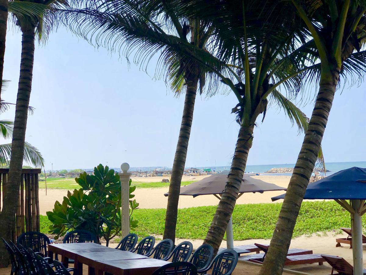Lanka Beach Hotel Ettukala Buitenkant foto
