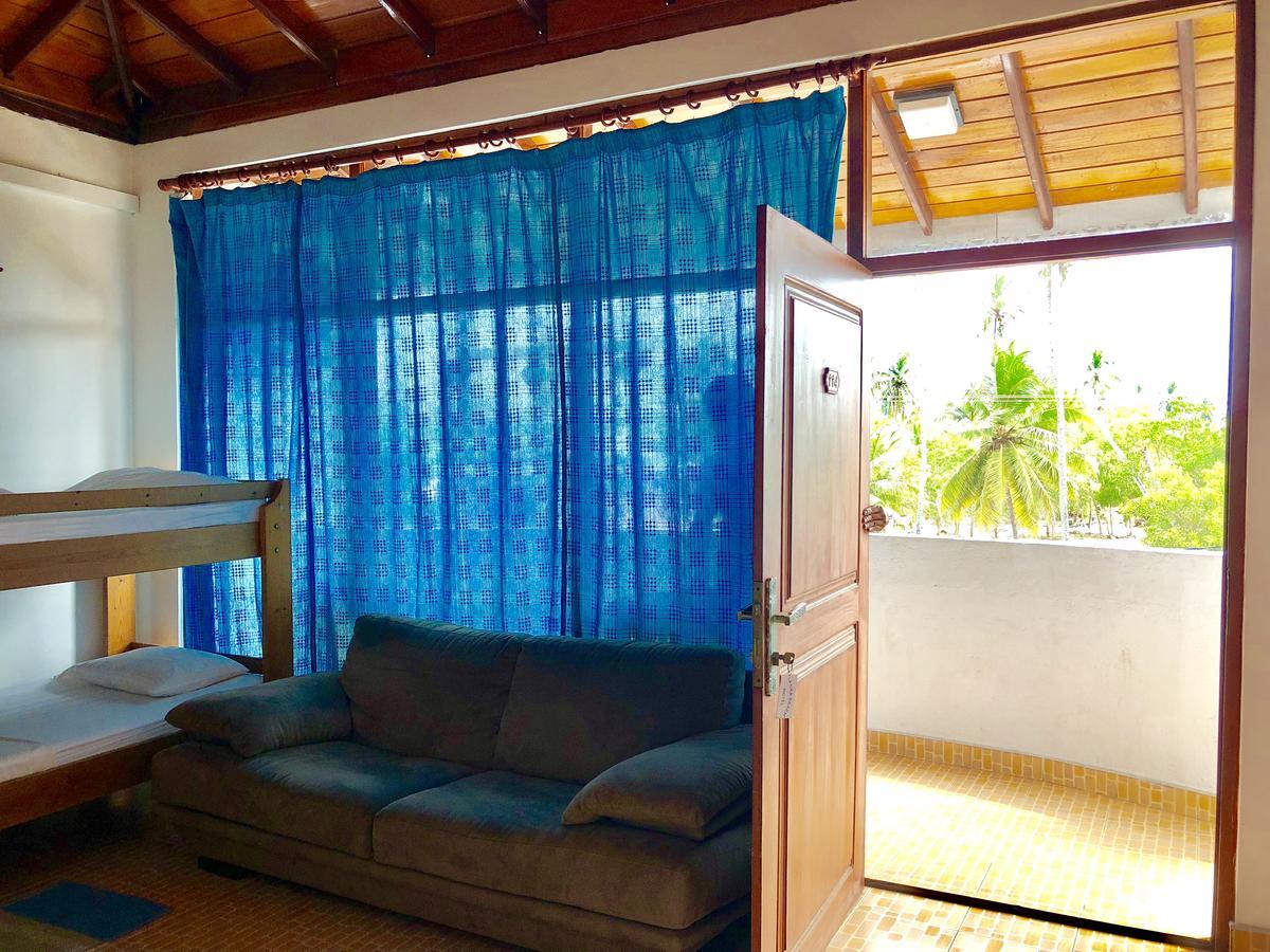 Lanka Beach Hotel Ettukala Buitenkant foto