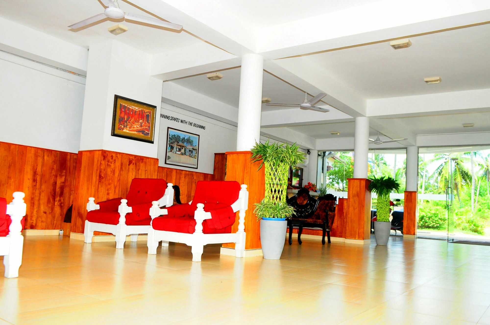 Lanka Beach Hotel Ettukala Buitenkant foto